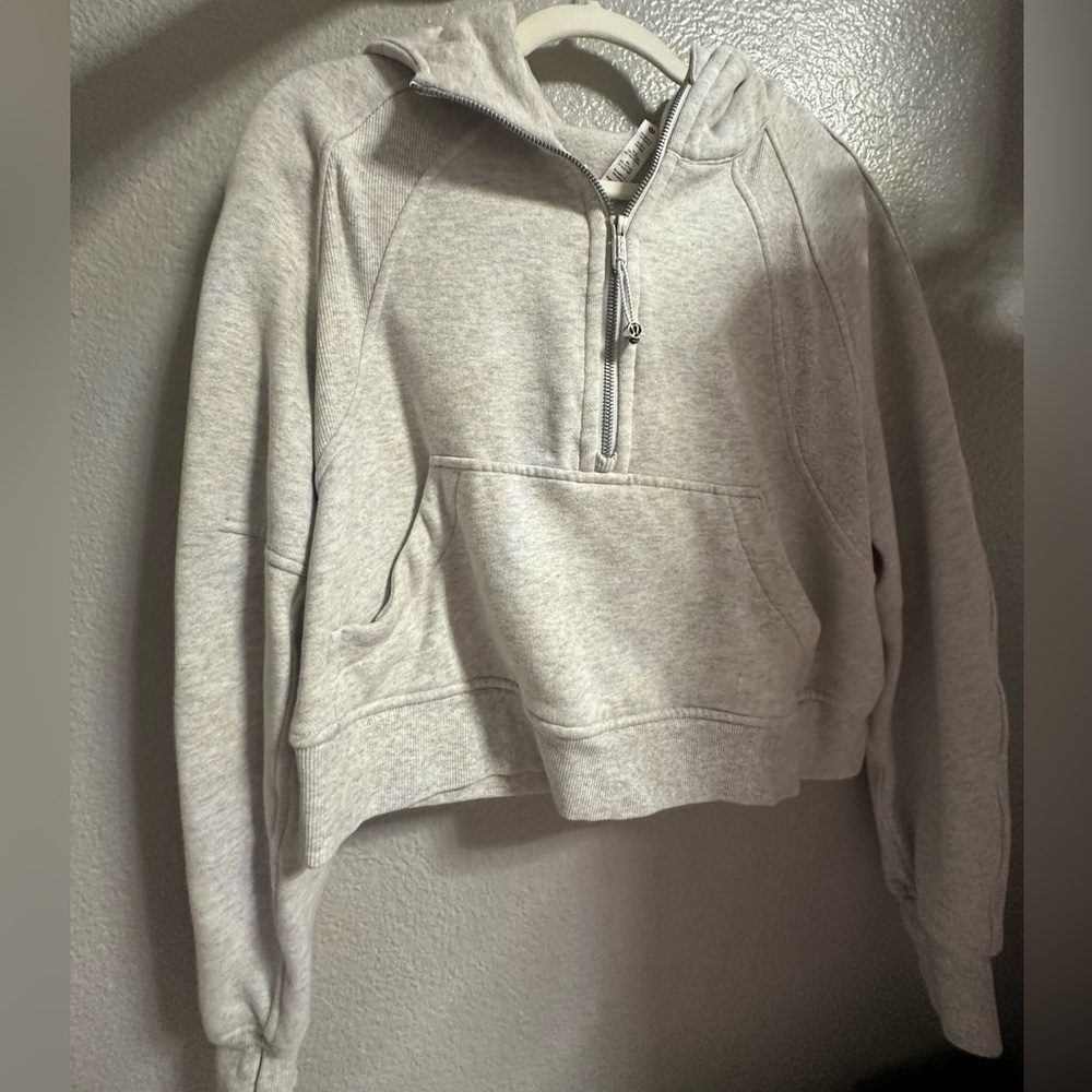 Size XS/S Grey Lululemon Scuba Hoodie, in great condition! Worn very lightly.